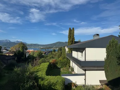 5-Zimmer-Haus mieten in Gmunden – 140 m², € 2.300 – Bild 1 von 16