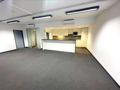 10-Zimmer-Gewerbeimmobilie mieten in Wien – 561 m², € 9.723 – Bild 9 von 18