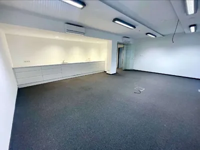 10-Zimmer-Gewerbeimmobilie mieten in Wien – 561 m², € 9.723