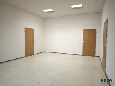 4-Zimmer-Gewerbeimmobilie mieten in Salzburg Stadt – 265 m², € 1.232 – Bild 9 von 10