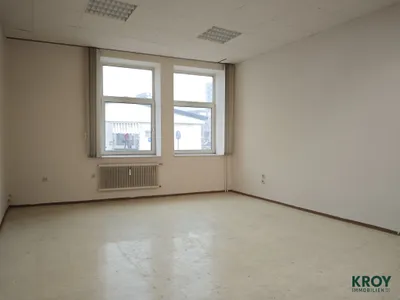 4-Zimmer-Gewerbeimmobilie mieten in Salzburg Stadt – 265 m², € 1.232 – Bild 8 von 10
