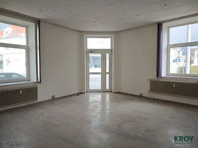 4-Zimmer-Gewerbeimmobilie mieten in Salzburg Stadt – 265 m², € 1.232 – Bild 2 von 10