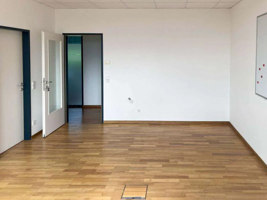 SHARED OFFICE - Top Büros mit vielen Gemeinschaftsbereichen und hervorragender Verkehrsanbindung - Vista 3