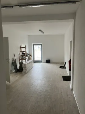 Gewerbeimmobilie mieten in Wien – 450 m², € 7 – Bild 5 von 8