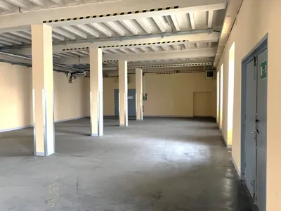 Gewerbeimmobilie mieten in Wien – 450 m², € 7