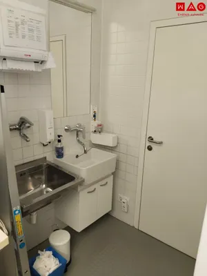 6-Zimmer-Gewerbeimmobilie mieten in Linz – 143 m², € 2.918 – Bild 12 von 18
