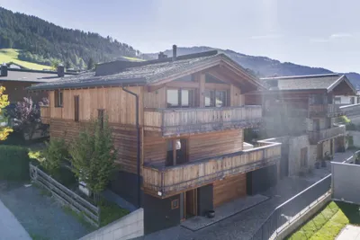 5-Zimmer-Immobilie kaufen in Kitzbühel – 233,54 m², € 3.590.000 – Bild 2 von 14