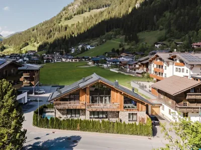 6-Zimmer-Immobilie kaufen in Sankt Johann im Pongau – 292 m², € 2.190.000 – Bild 2 von 14