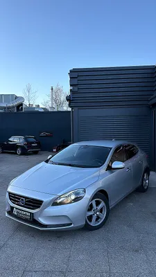 Volvo V40 D2 Momentum Powershift