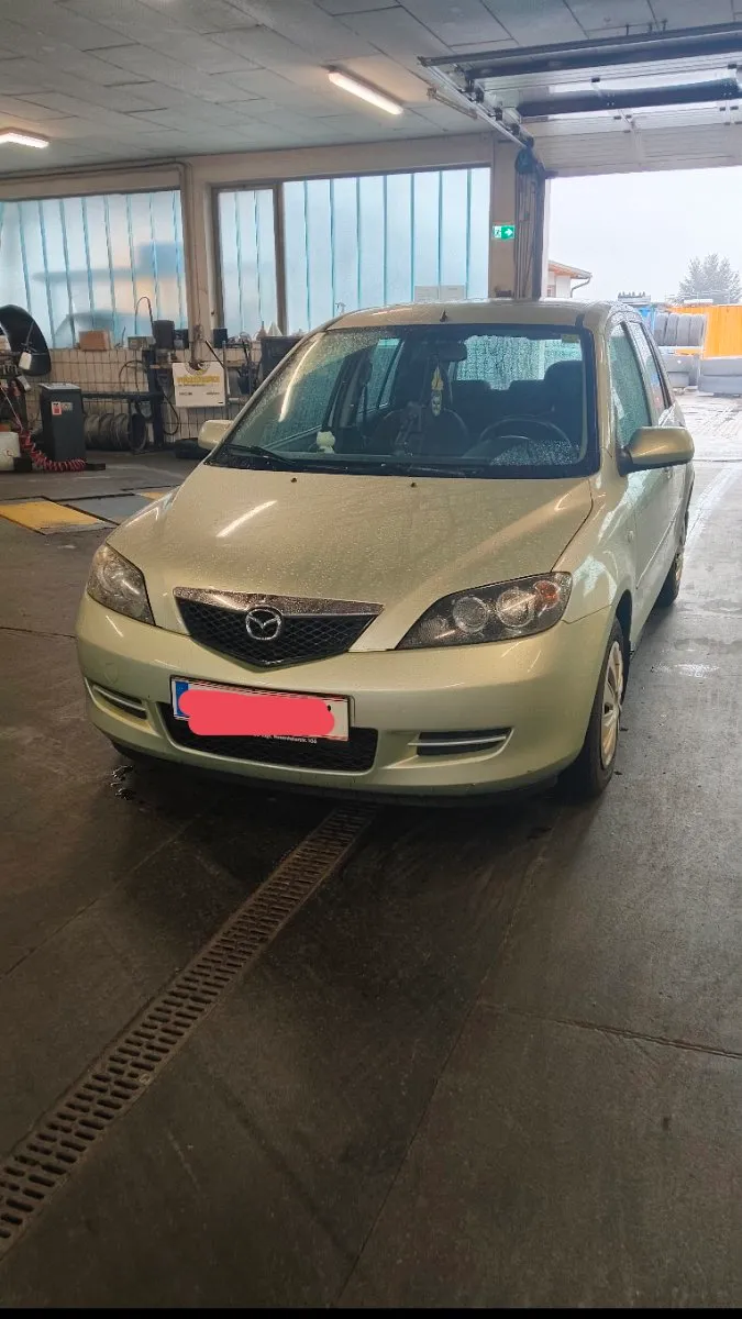 Mazda Mazda2