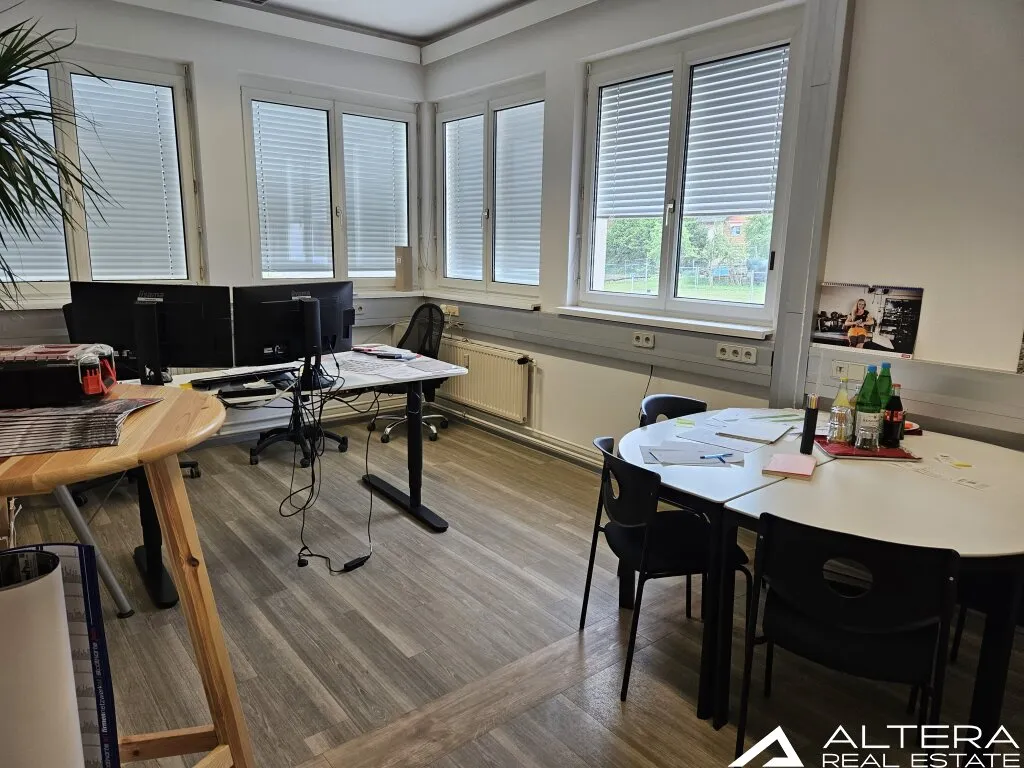 Feldkirchen bei Graz! - Büroflächen mit ca. 400m² samt befahrbarem Keller ca. 900m² mit LKW's und überdachte Freiflächen-Box ca. 120m² - Vista 3