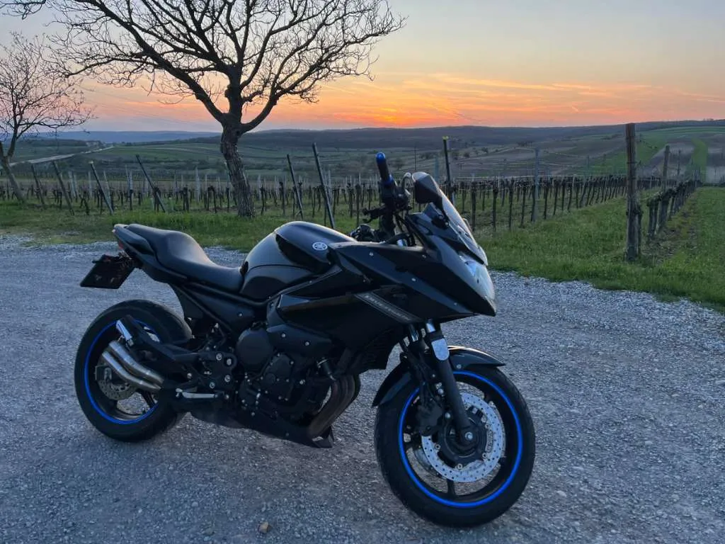 Yamaha XJ