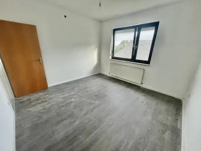 3-Zimmer-Wohnung mieten in Baden – 92 m², € 1.162 – Bild 2 von 9