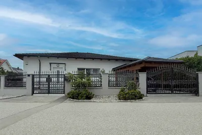 5-Zimmer-Haus kaufen in Wiener Neustadt Land – 135 m², € 629.000 – Bild 3 von 16