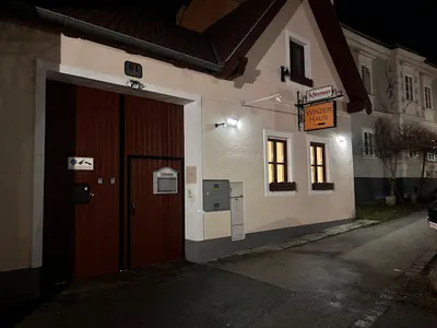Gewerbeimmobilie mieten in Mödling – 400 m², € 5.900 – Bild 1 von 17