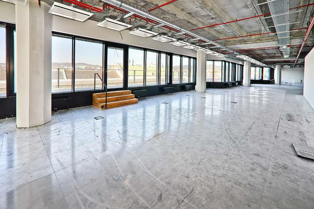 FRANCIS - 723m² Büro im 6.OG - Ansicht 3