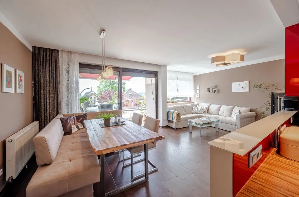 Familienhaus mit Charakter | Indoorpool & traumhafter Fernblick - Widok 2