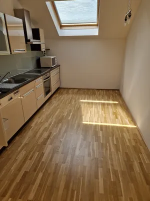 4-Zimmer-Wohnung mieten in Wien – 80 m², € 1.699 – Bild 3 von 18