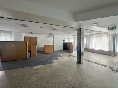 Gewerbeimmobilie mieten in Vöcklabruck – 200 m², € 2.700 – Bild 9 von 15