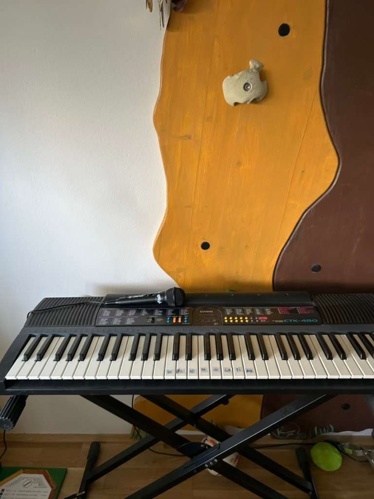 Keyboard von popular Yamaha ohne Ständer