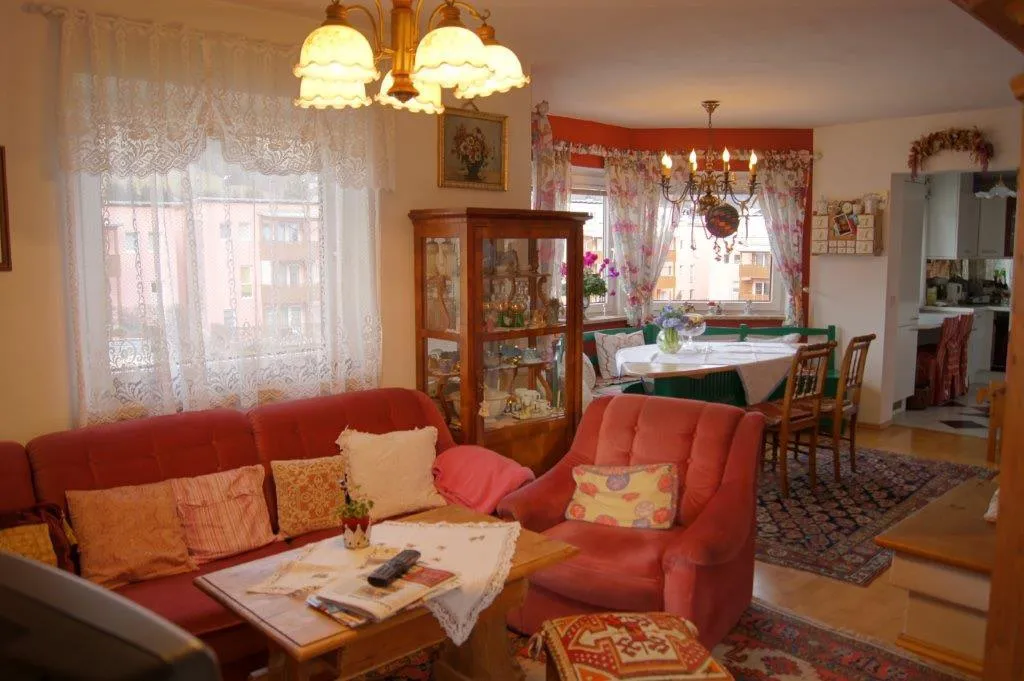 Charmante Wohnung mit Berg- und Wiesenblick - Ansicht 3