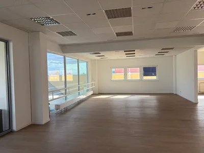 Gewerbeimmobilie mieten in Korneuburg – 387 m², € 3.680 – Bild 14 von 15