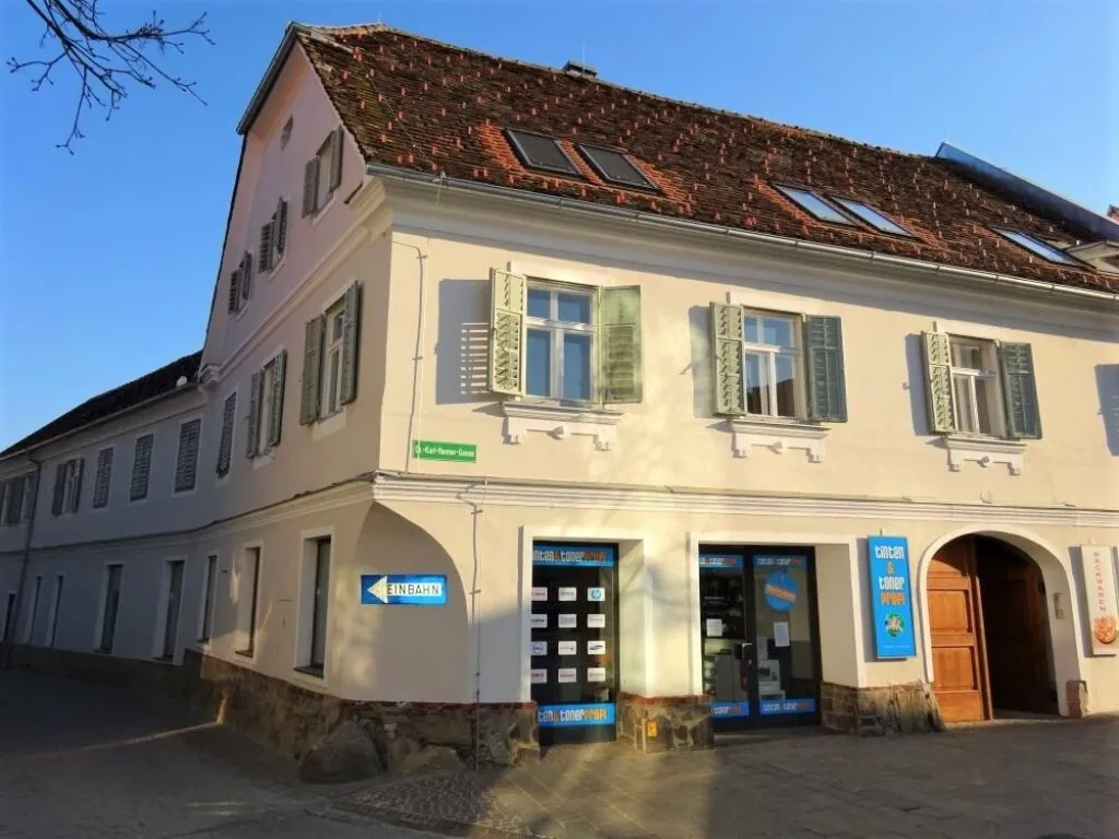 Einzigartiges saniertes, historisches Stadtpalais mit Parkplätzen in der Weizer Innenstadt - Ansicht 2
