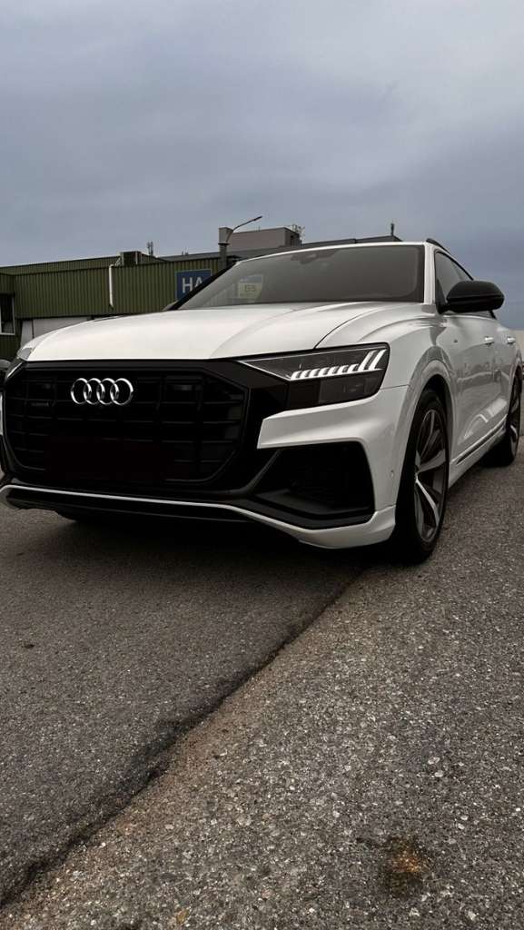 Audi Q8 SUV / Geländewagen