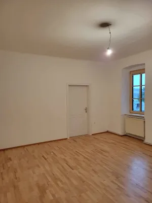 3-Zimmer-Wohnung mieten in Mödling – 92 m², € 999 – Bild 2 von 7