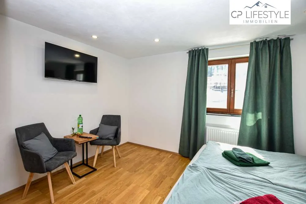 Attraktive Wohnung zur Kurzfristvermietung & Mitarbeiterwohnen mit 4 Schlafzimmer mit Bad en suite - Ansicht 2