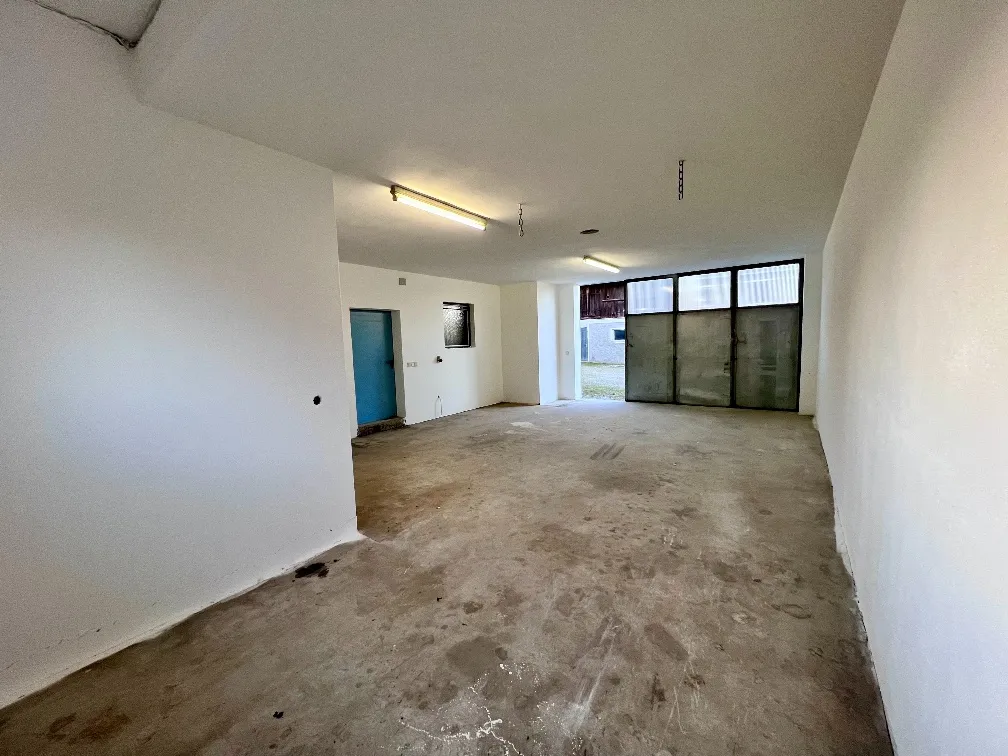 Garage/ Abstellraum/ Werkstatt etc. – pohled 2