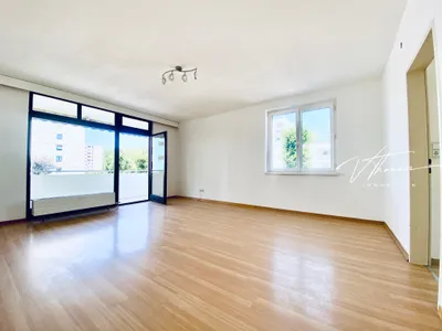 3-Zimmer-Wohnung kaufen in Gmunden – 72,57 m², € 175.000 – Bild 1 von 12