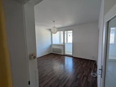 3-Zimmer-Wohnung mieten in Sankt Veit an der Glan – 68 m², € 620 – Bild 1 von 11