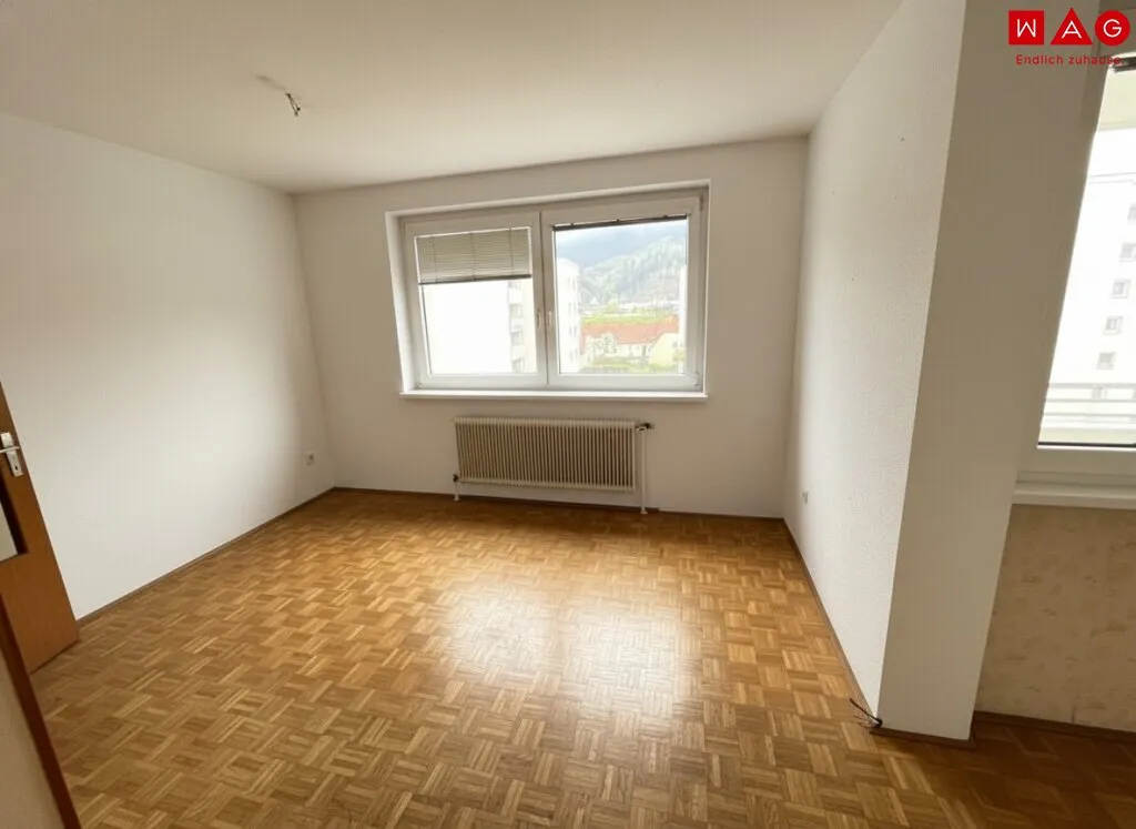 Neu sanierte 3-Zimmerwohnung mit großer Loggia! - Widok 2