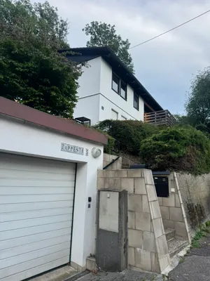 8-Zimmer-Gewerbeimmobilie mieten in Linz – 120 m², € 1.600 – Bild 1 von 48