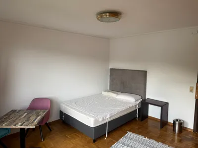 8-Zimmer-Gewerbeimmobilie mieten in Linz – 120 m², € 1.600 – Bild 46 von 48