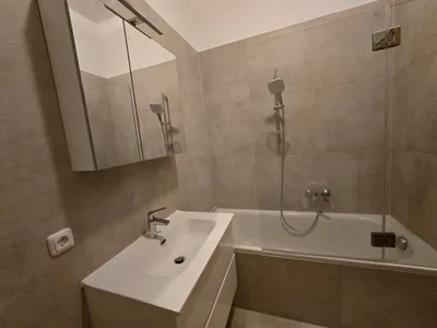 1-Zimmer-Wohnung mieten in Linz – 40 m², € 576 – Bild 3 von 5