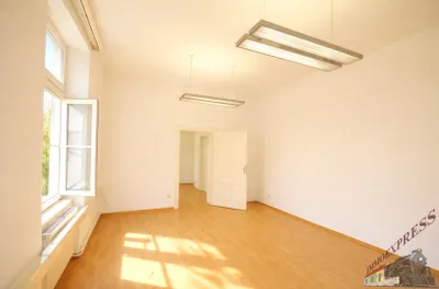 6-Zimmer-Gewerbeimmobilie mieten in Sankt Pölten – 61 m², € 800