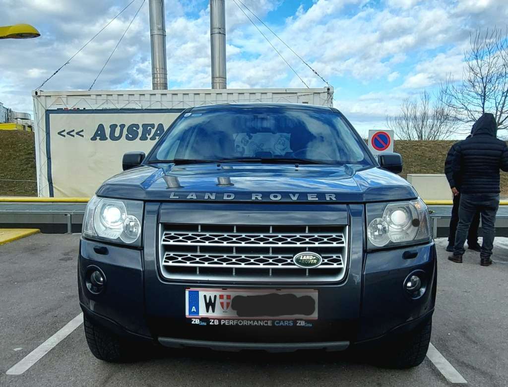 Land Rover Freelander 2,2 Td4 S Automatik SUV /Geländewagen SUV / Geländewagen