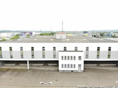 Gewerbeimmobilie kaufen in Sankt Pölten – 12 238 m², € 8.040.000 – Bild 2 von 27