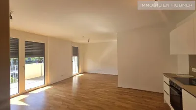 Großzügige Neubauwohnung mit Kühlung und großem, sonnigen Balkon – Bild 2