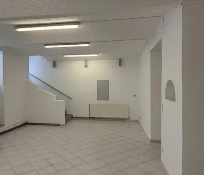 Gewerbeimmobilie mieten in Wien – 120 m², € 1.329