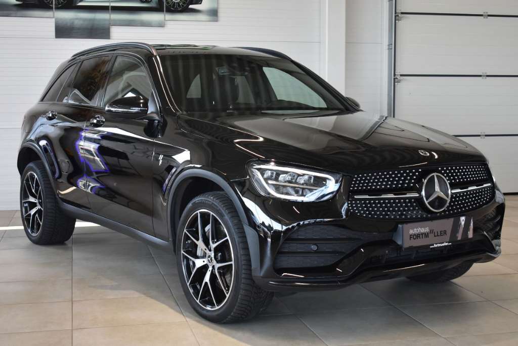 Mercedes-Benz GLC-Klasse GLC 300 de PHEV 4Matic //AMG Sport //Night //HeadUp // AHK // 20" SU...