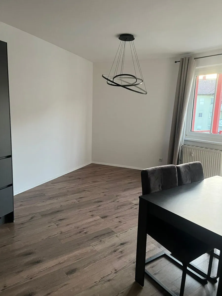 Top renovierte 2-Zimmer-Wohnung mit Balkon, Lift & Parkplatz - inkl. Heizung! - Ansicht 3