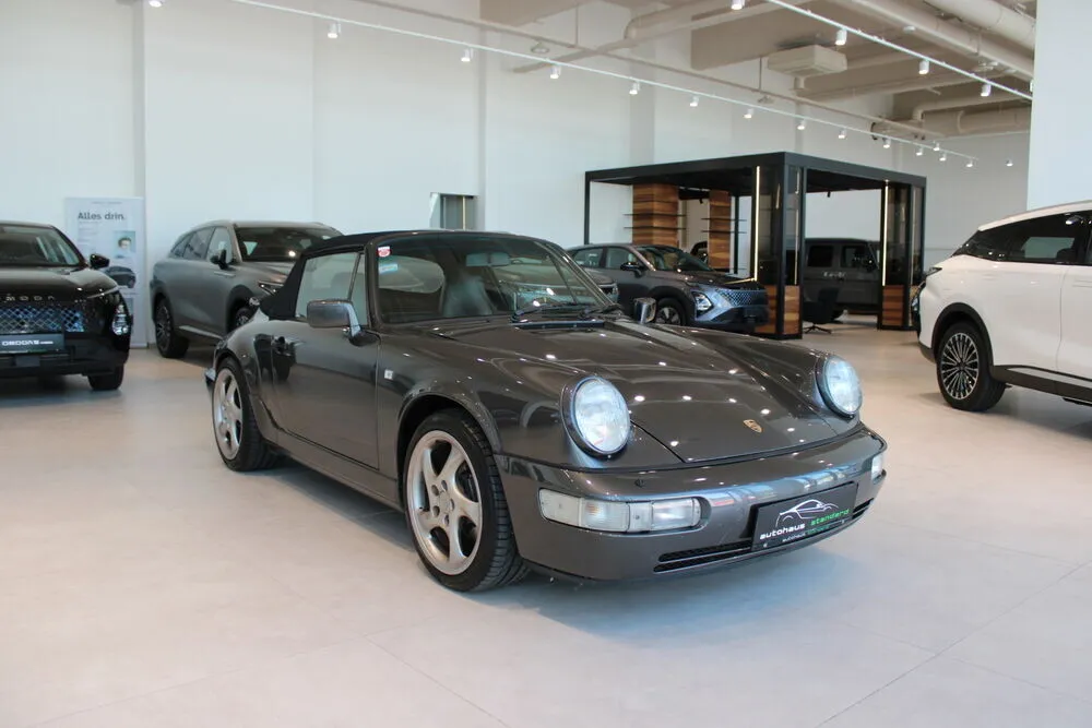 Porsche 911 Carrera 2 Cabrio