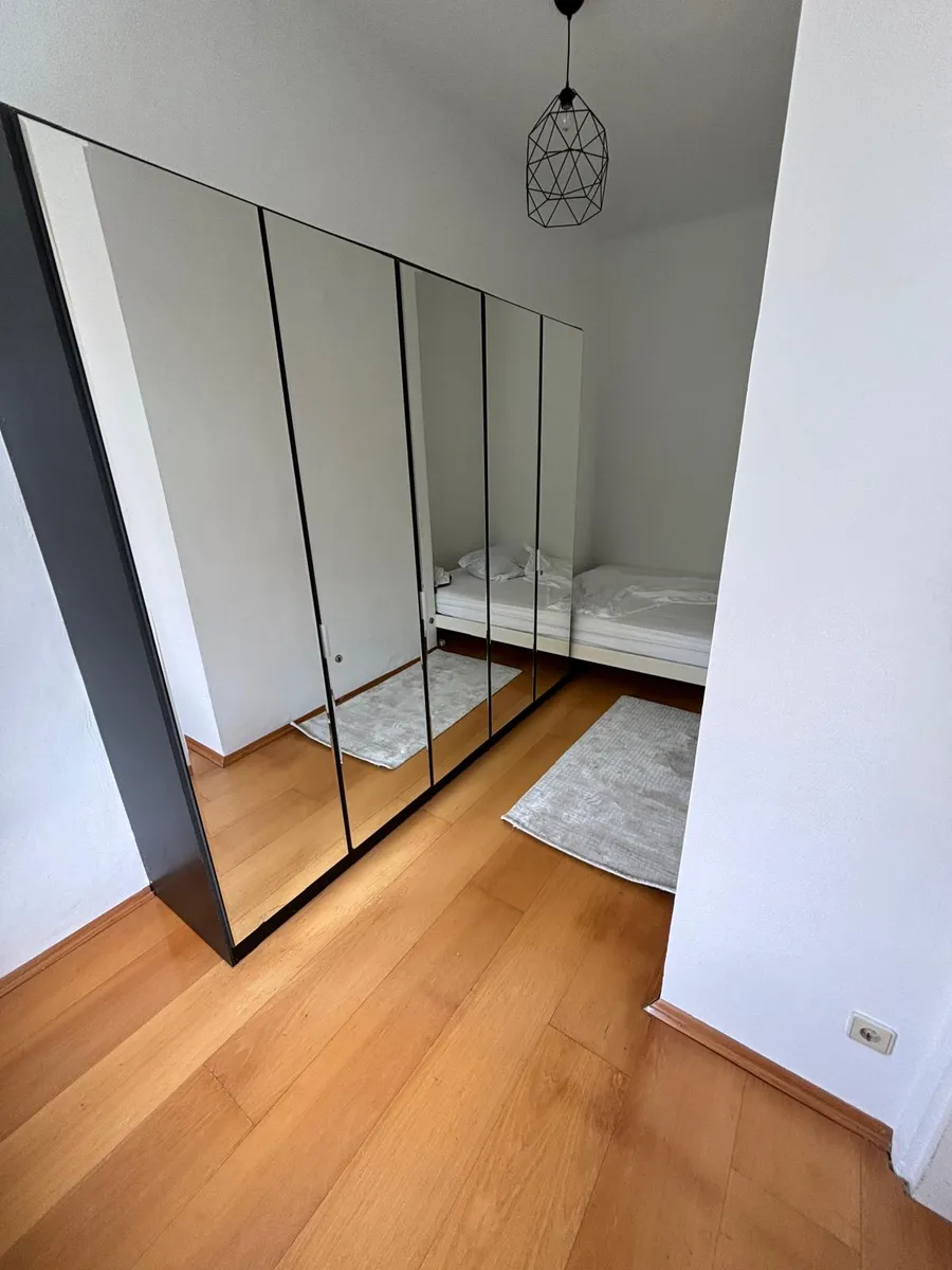 IKEA PAX Kleiderschrank mit Spiegeltüren, 250 x 220 cm - günstig für Selbstabbau, € 80,- (1090 Wien)