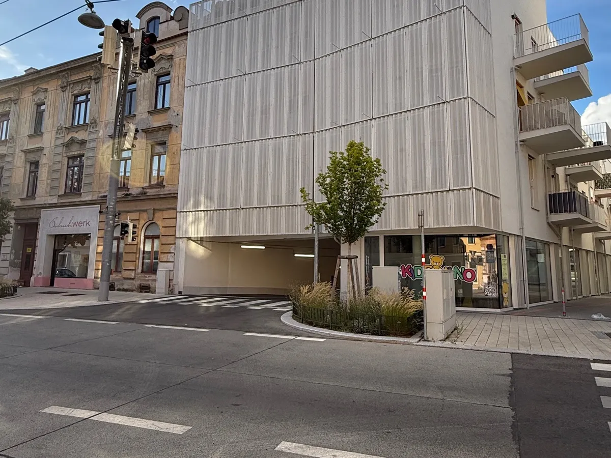 Tiefgaragenstellplatz in Top Lage, 1140 Wien - Penzinger Straße 76 - Ansicht 2