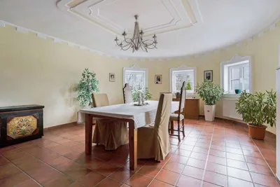 8-Zimmer-Haus kaufen in Klagenfurt Land – 350 m², € 1.950.000 – Bild 10 von 12