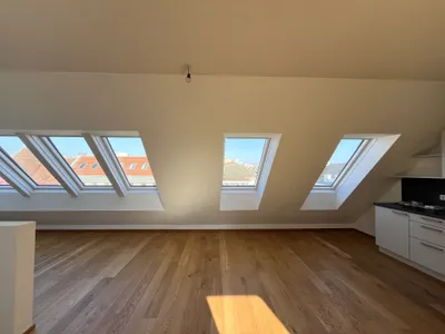 3 Zimmer Dachgeschoß-Maisonette in 1150 Wien! – Bild 2