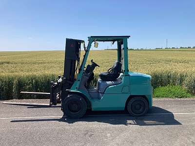 Mitsubishi Dieselstapler Mitsubishi Fd35 Triplexmast Zinkenvertsellung Gabelstapler